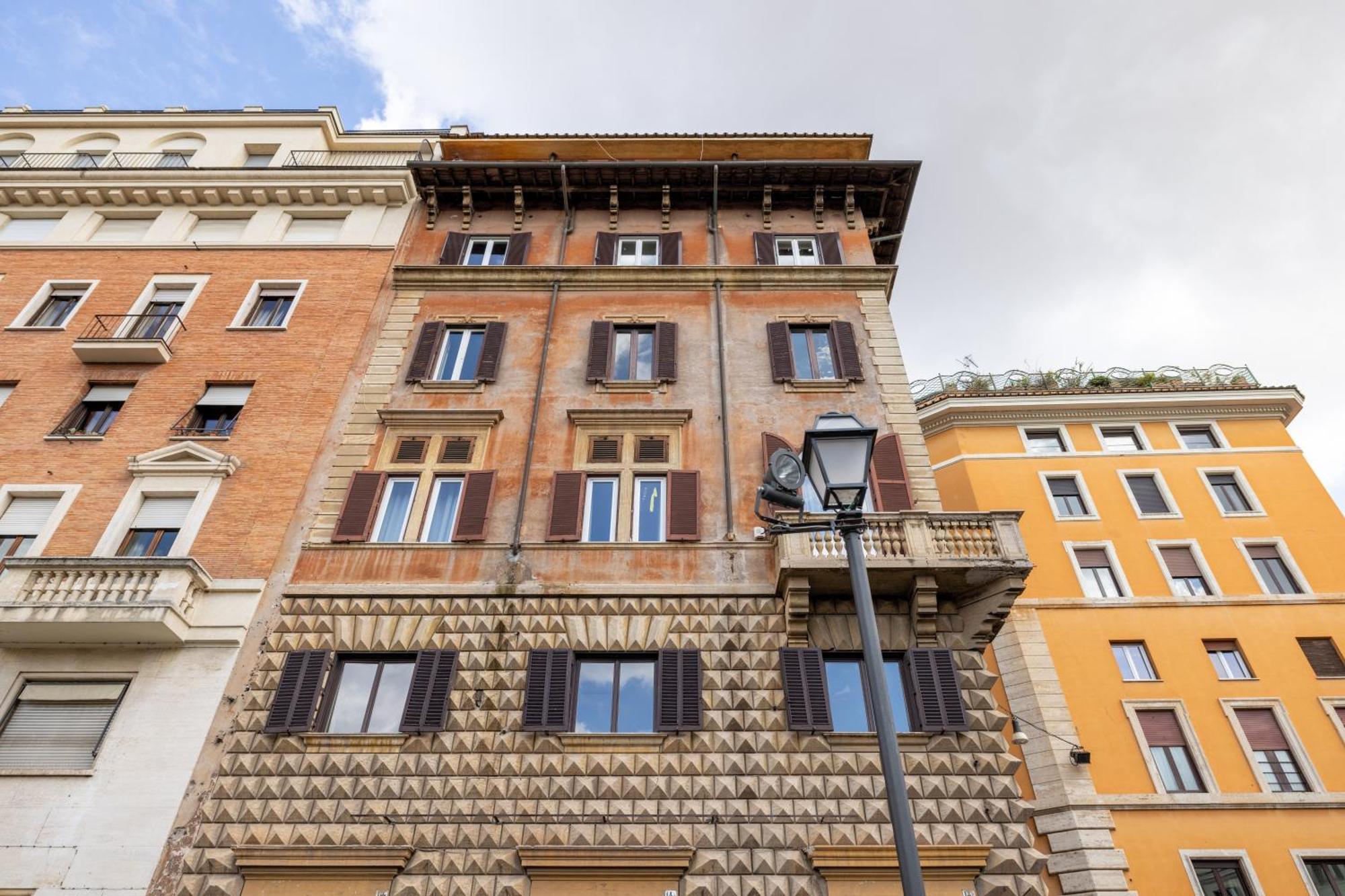 Temple View Fcollection Superior Relais, Rome